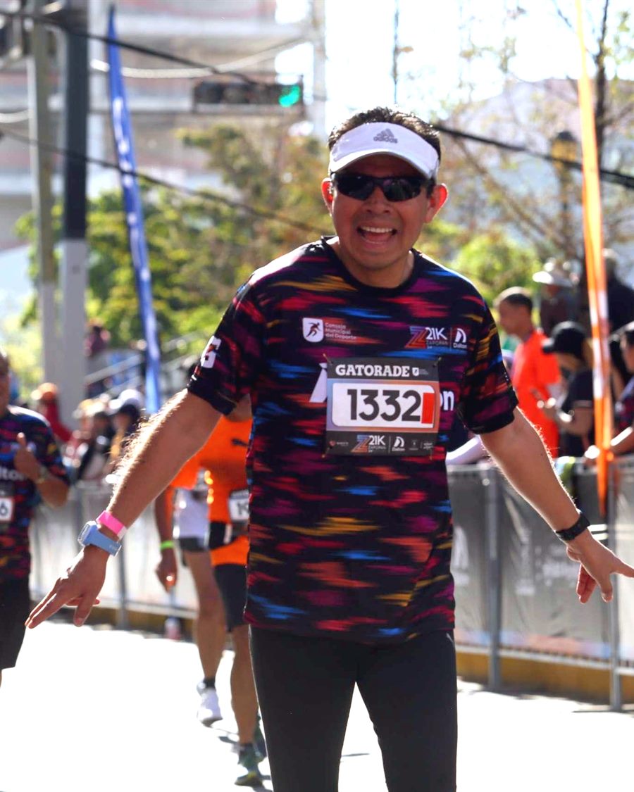 Lalo Solo finishing a half marathon